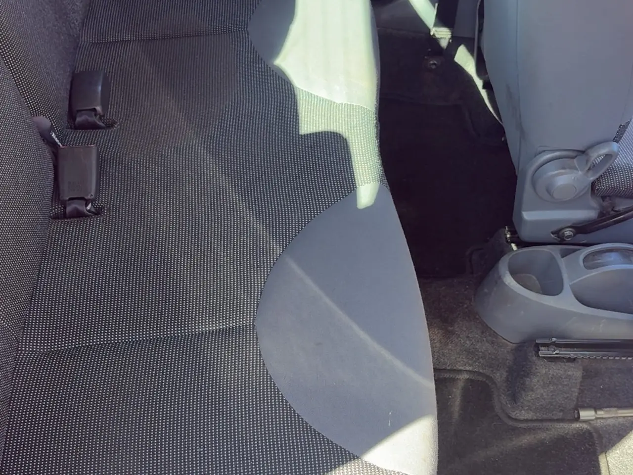 Billede 9 - Nysynet og velholdt Peugeot 107 sælges