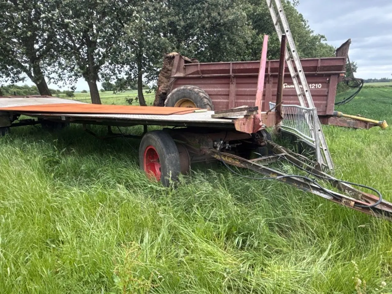 Billede 1 - Gummivogn med fladt lad 8 meter lad