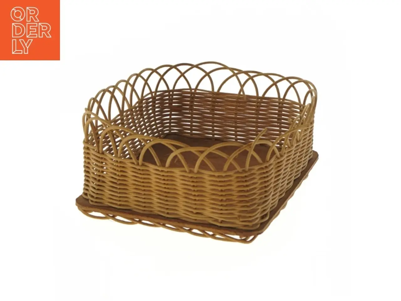 Billede 1 - Flettet trækurv (str. 8x20x17 cm)