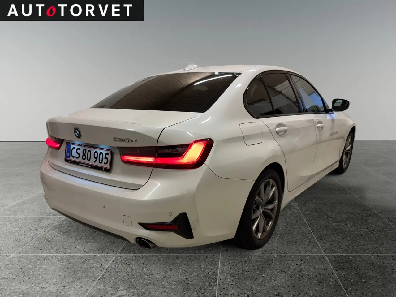 Billede 3 - BMW 330d 3,0 Sport Line aut.