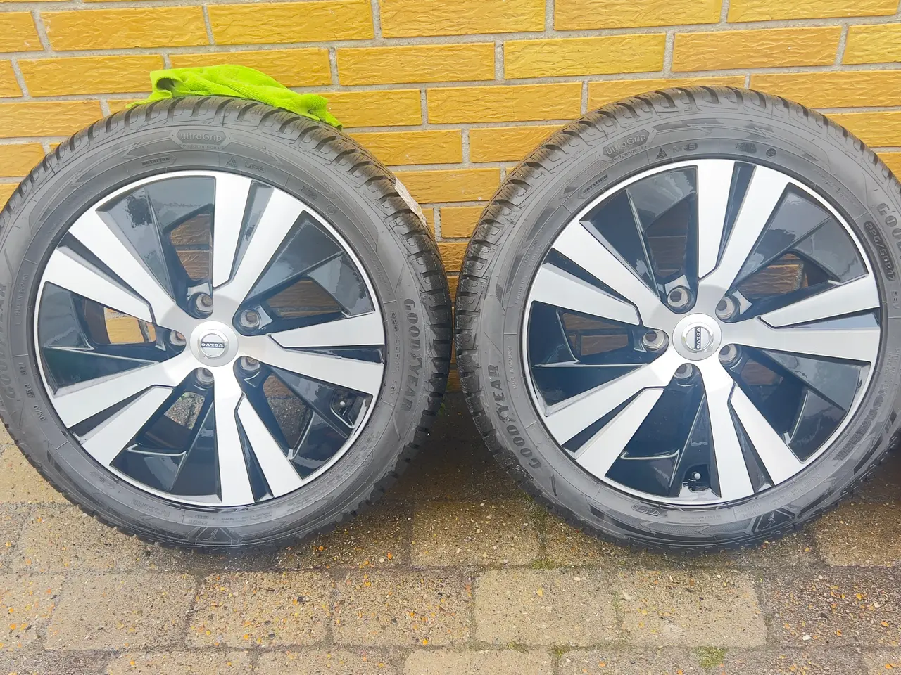 Billede 1 - 17” originale Volvo V60 vinterhjul