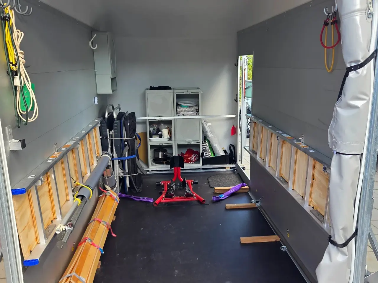 Billede 1 - Trailer lukket cargo mc