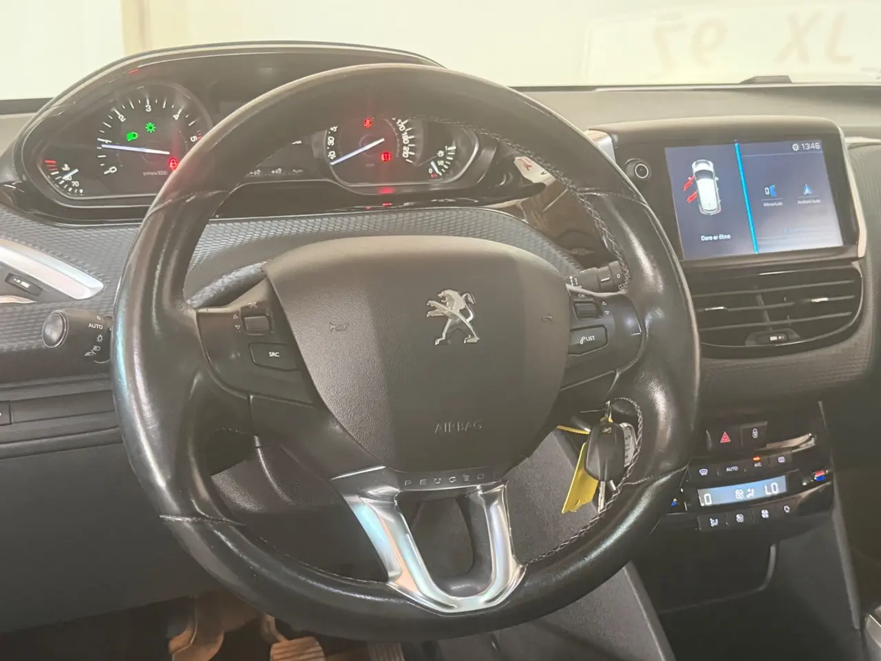 Billede 8 - Peugeot 208 1,6 BlueHDi 100 Allure Sky