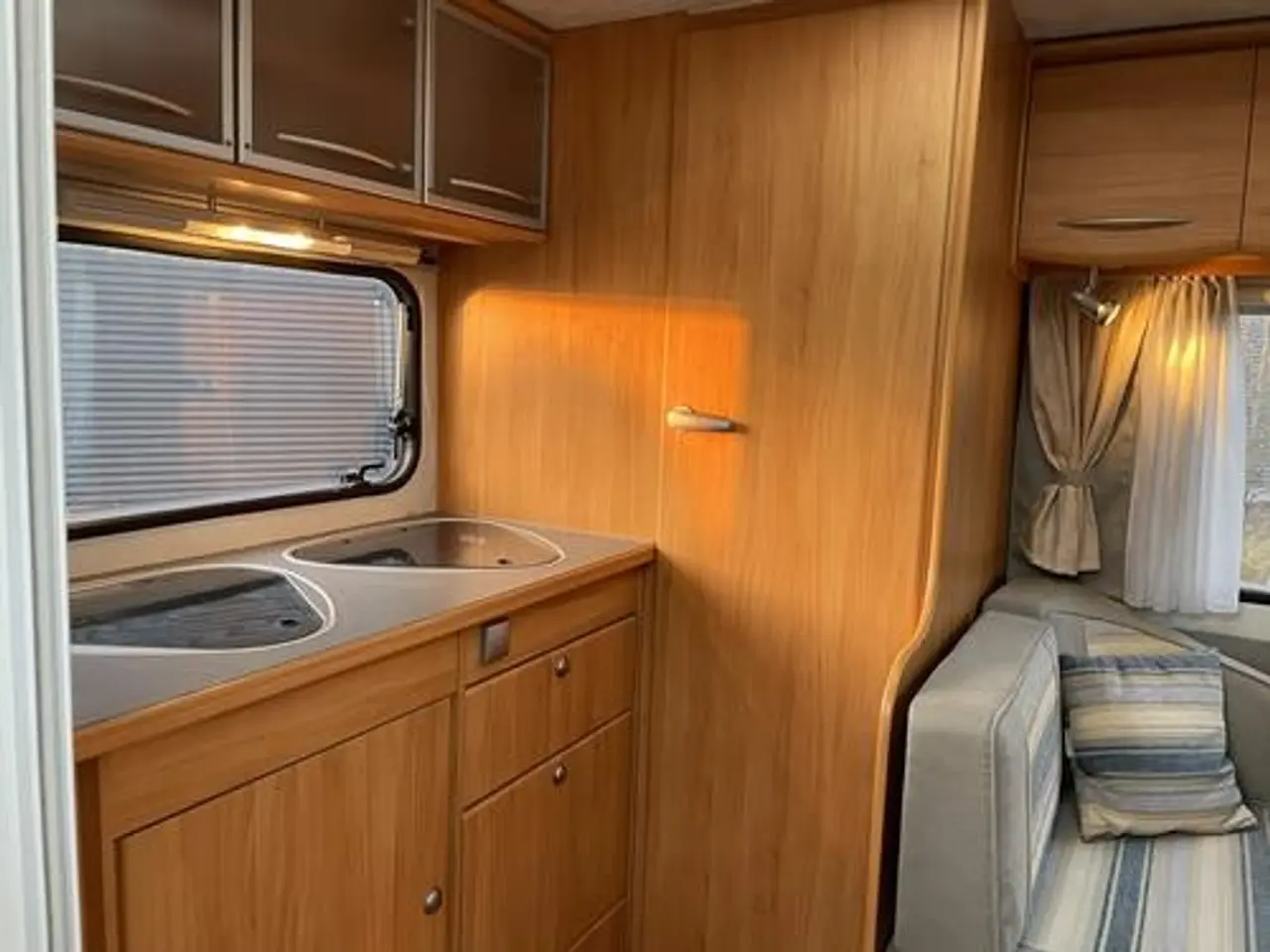 Billede 3 - Adria Adora 462 Ph -