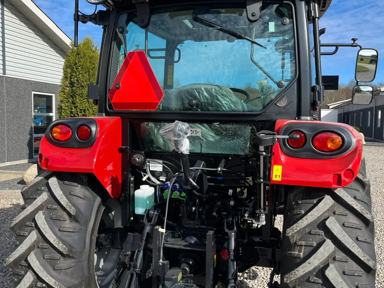 Billede 17 - Case IH Farmall 75 A Med Quicke frontlæsser med Euroskifte, 3die funktion og dæmper, samt og brede hjul.