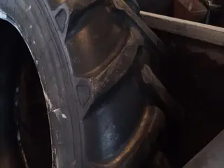 Traktordæk med slange
