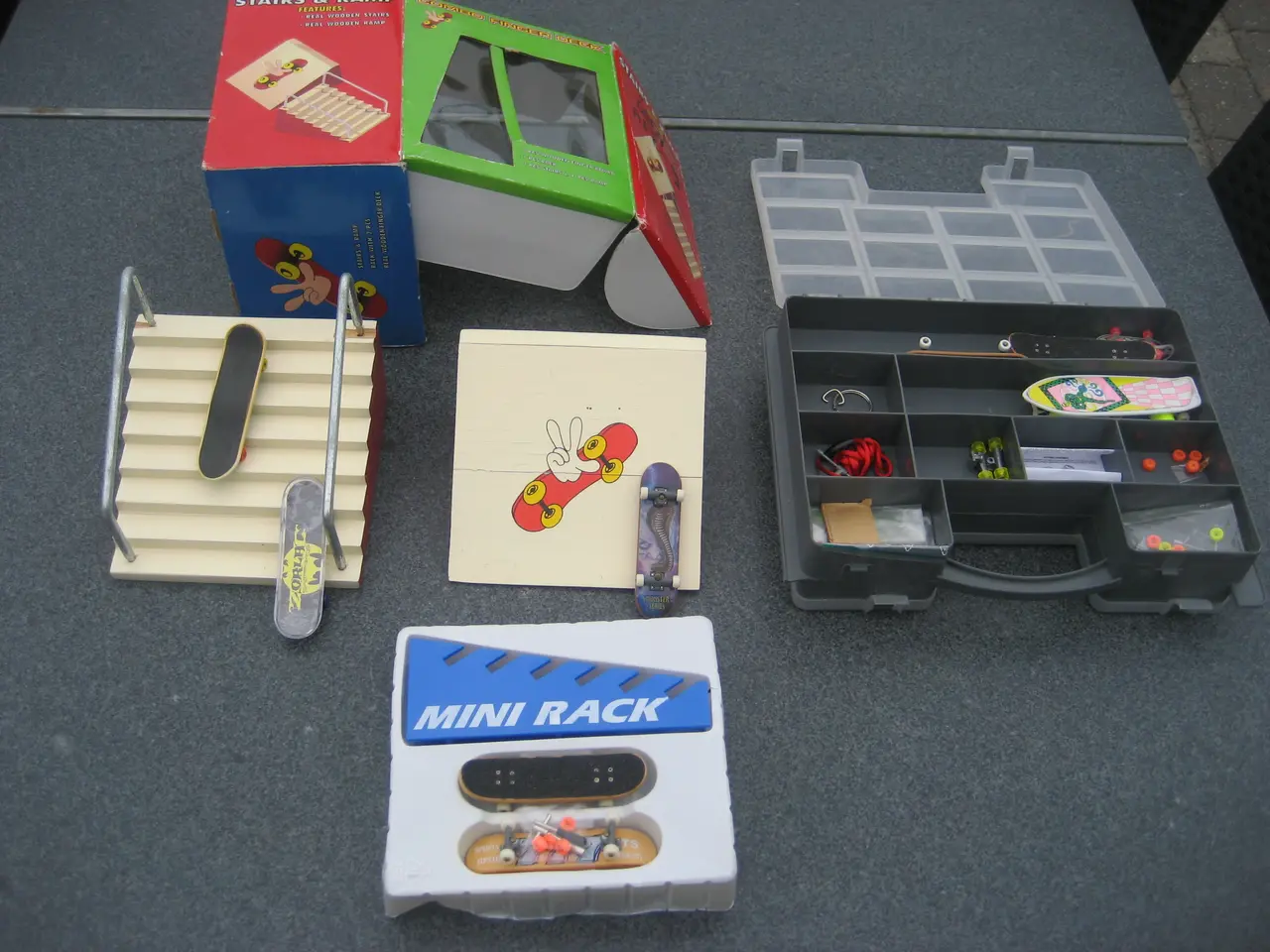 Billede 2 - Mini Rack fingerskateboard sælges