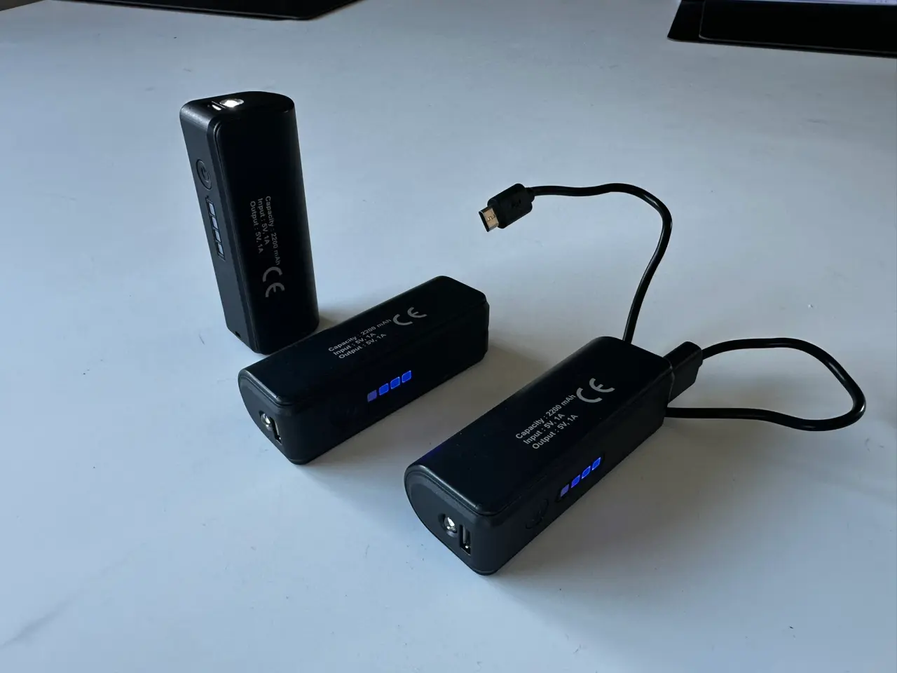 Billede 6 - Powerbank, 2200 mah. med LED lommelygte - 3 stk.