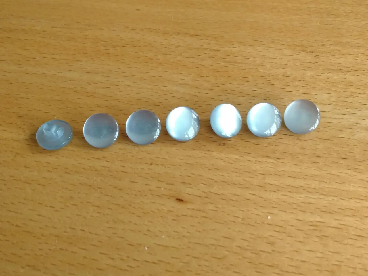 Billede 1 - Knapper ( 20 billeder )