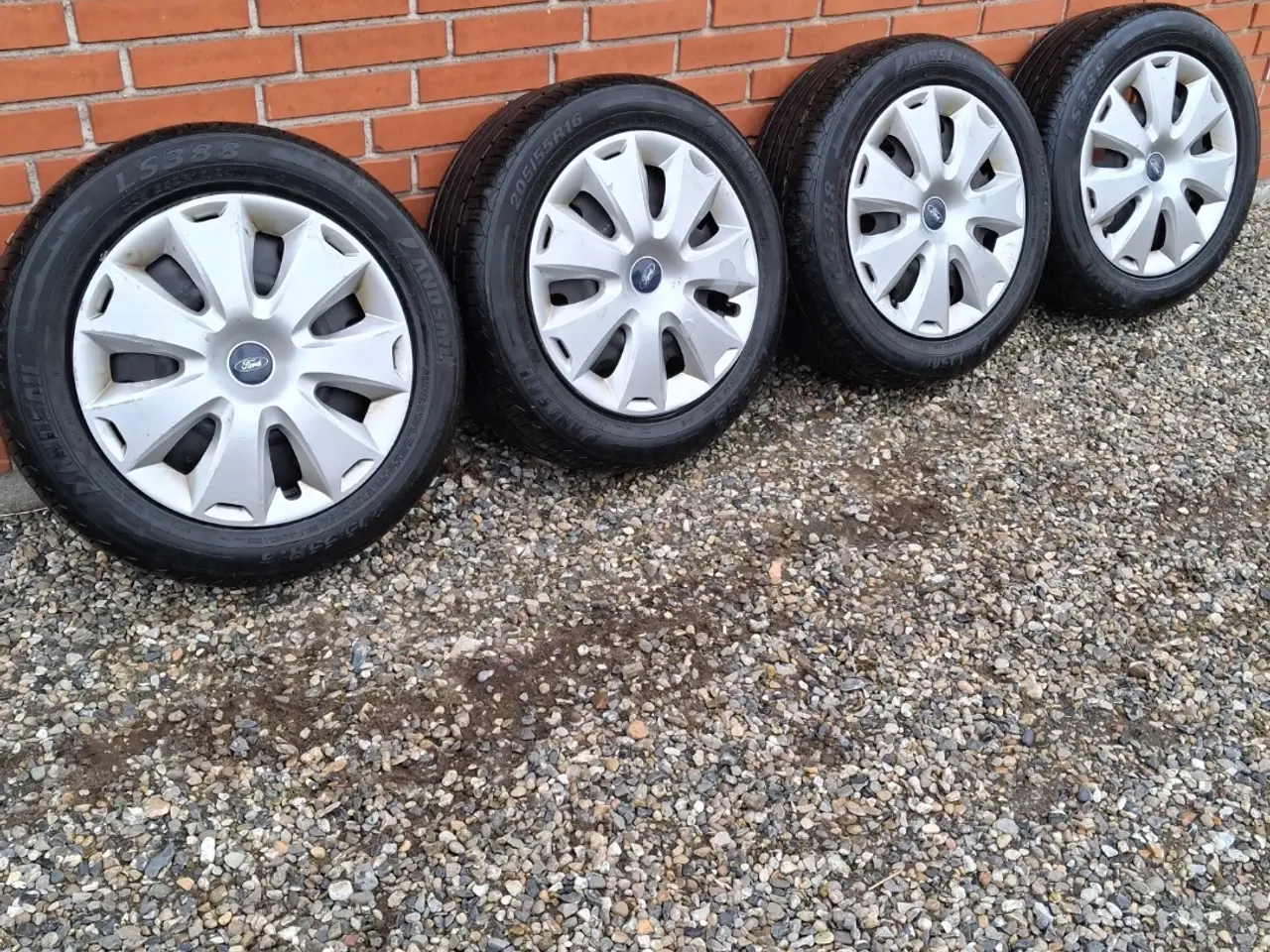 Billede 1 - Sommerdæk, 4 stk. 205/55R16
