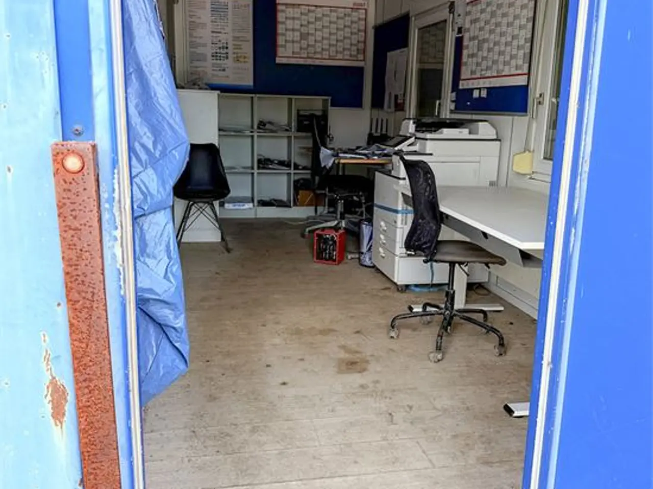 Billede 2 - ABC Kontor container - Office container with printer and desk.