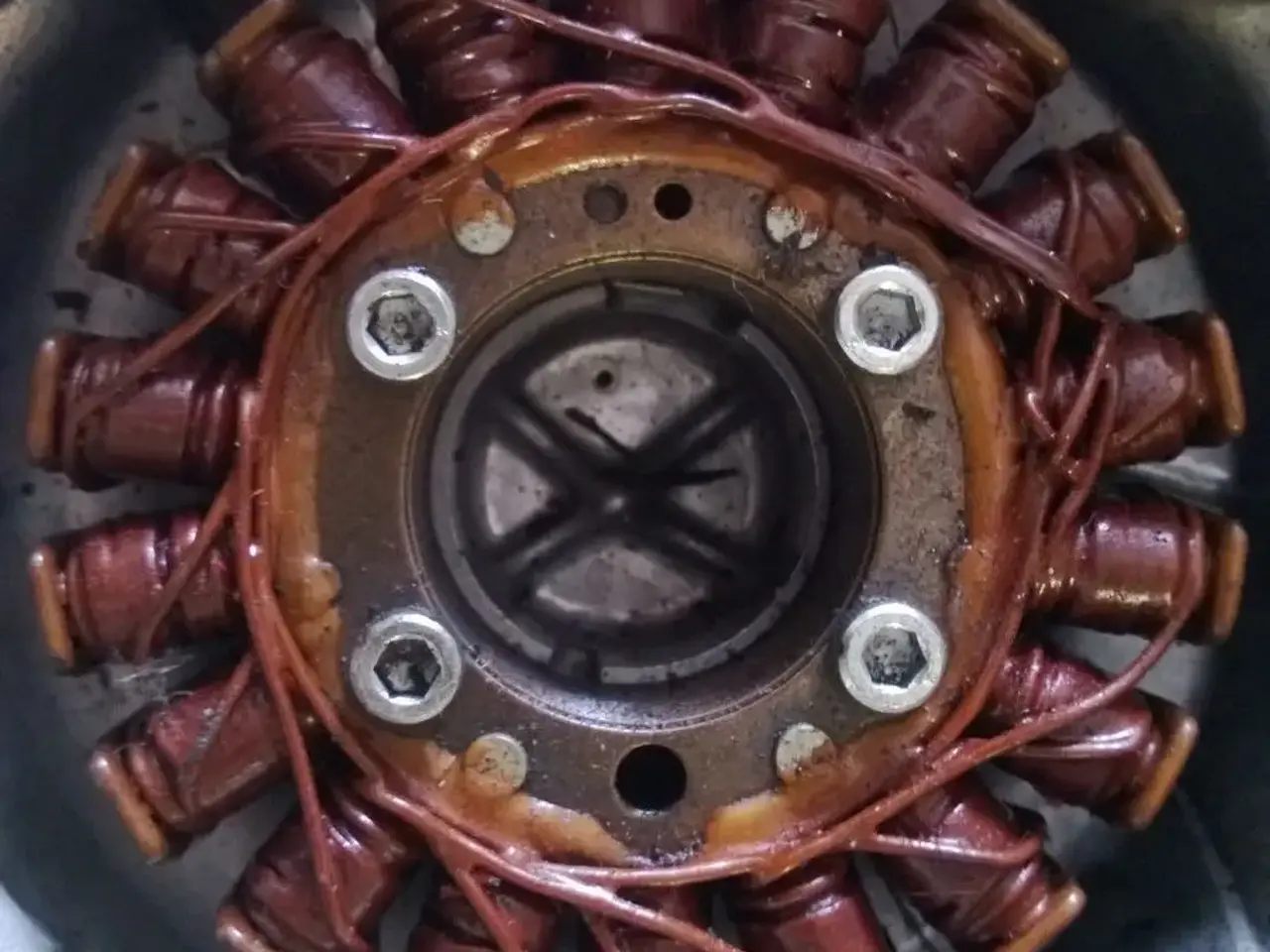 Billede 2 - CBR 900 Fireblade stator + dæksel