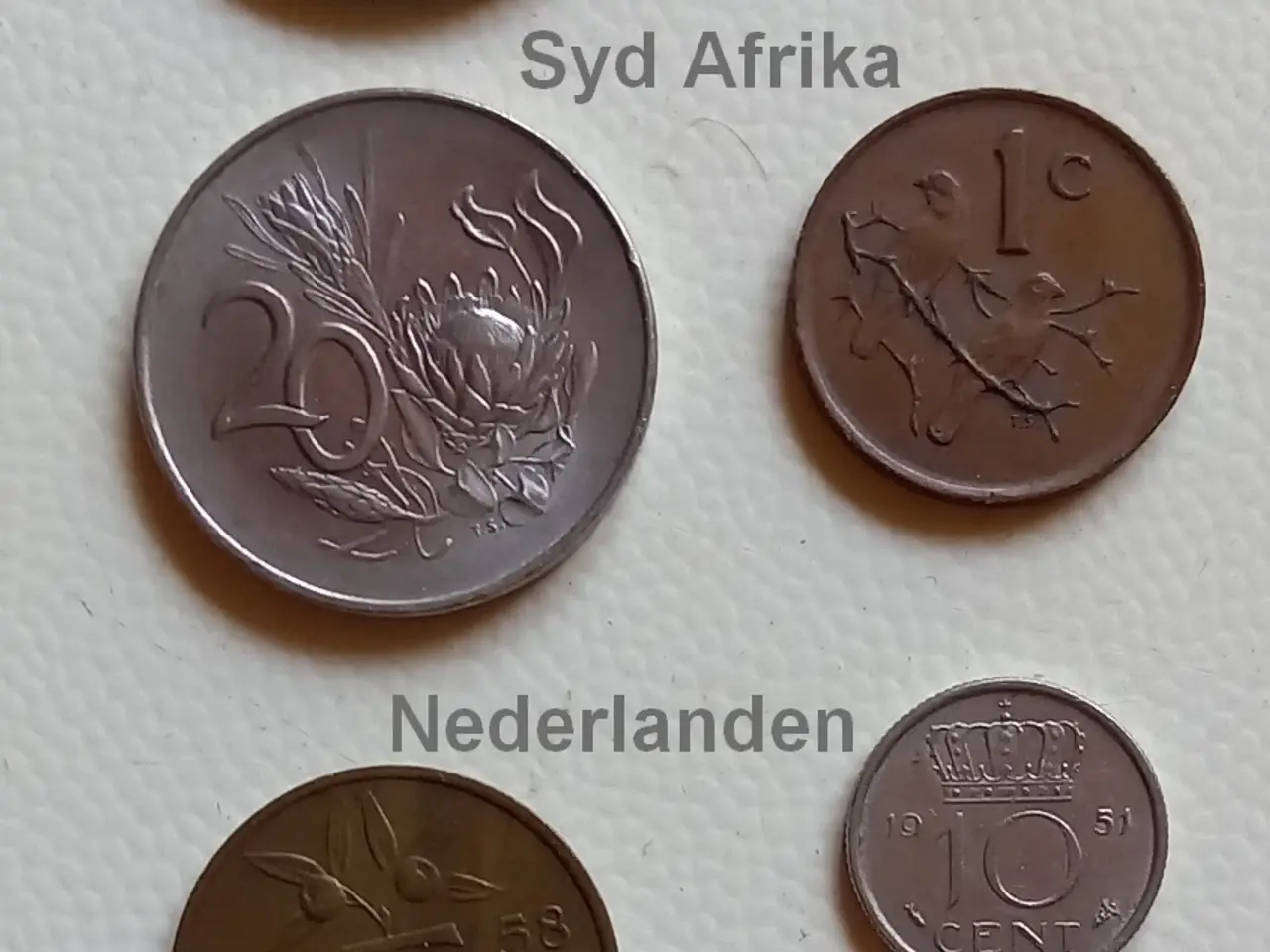 Billede 9 - Gamle udenlandske mønter (1948-1978). Giv et bud.