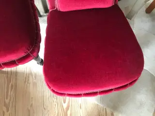2 fine antikke Salon stole med vinrødt velour stof