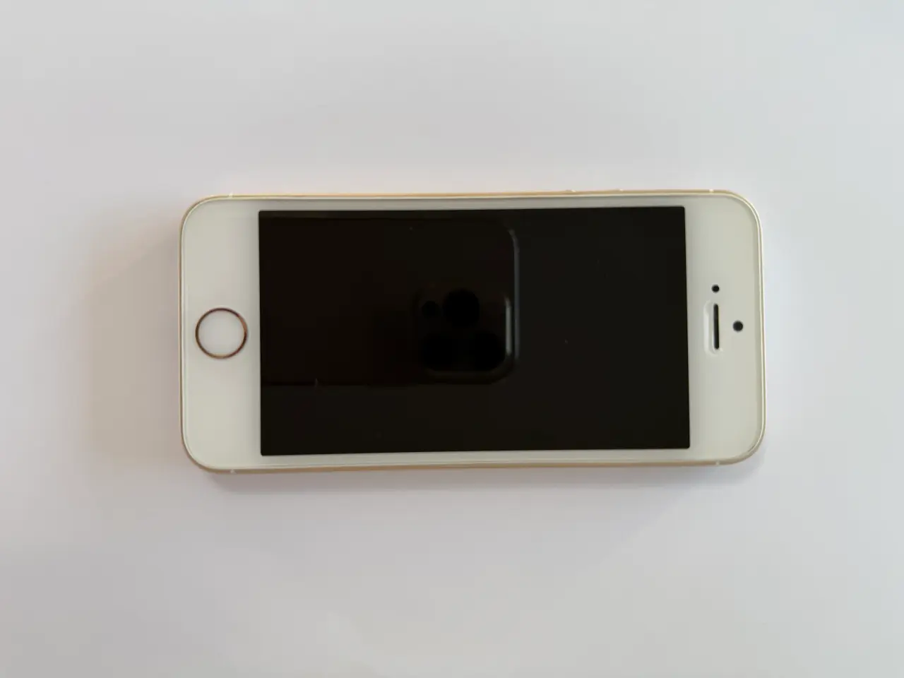 Billede 5 - iPhone SE - 32 GB - Batteri 84%