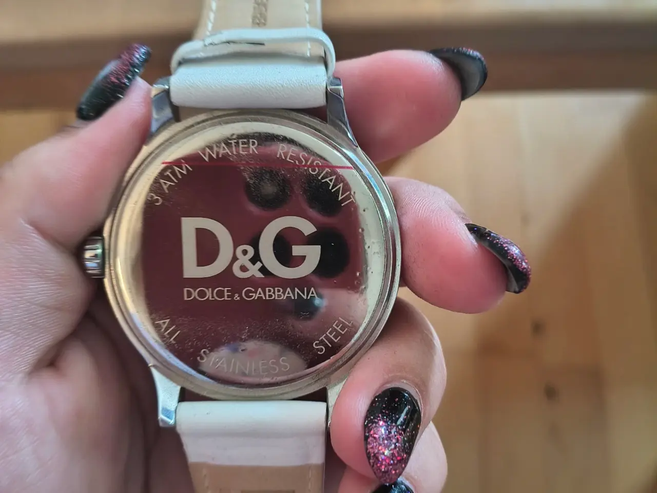 Billede 7 - Ældre D&G ur sælges.