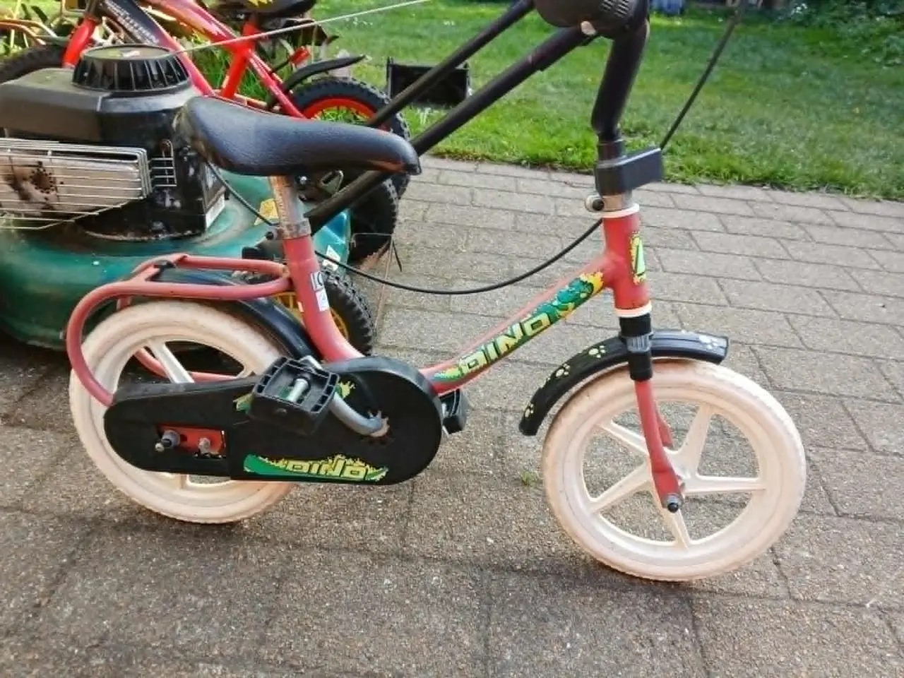 Billede 3 - Cykeludsalg 12 " og 10"