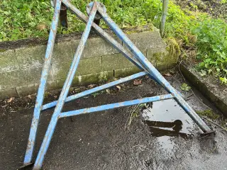 Nodsten Fødder