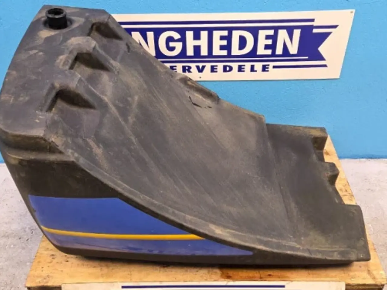 Billede 2 - New Holland T9.560 Dieseltank R. 84182269