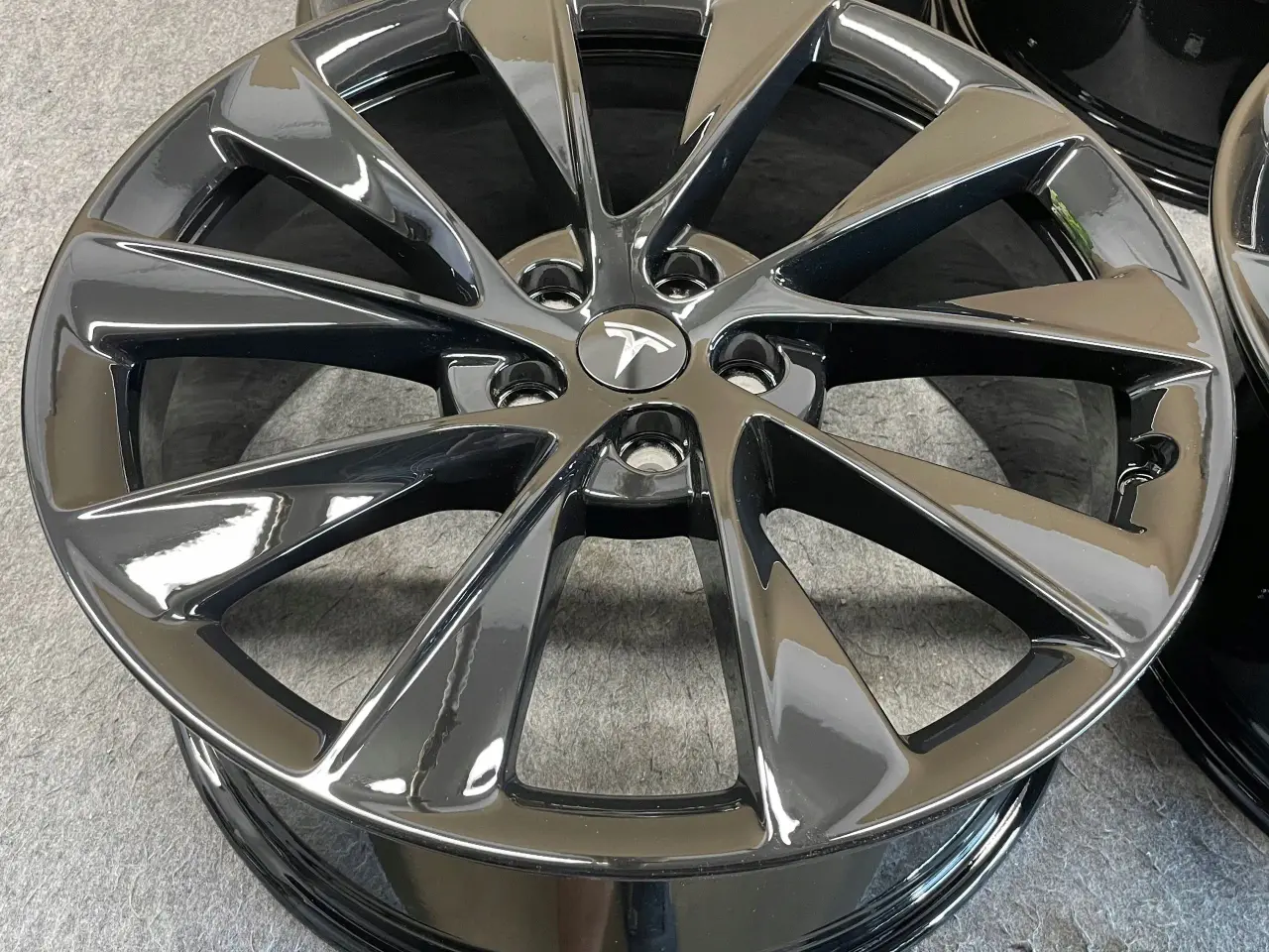 Billede 5 - FÆLGE Tesla S 8,5J i 9J x 21" 5x120