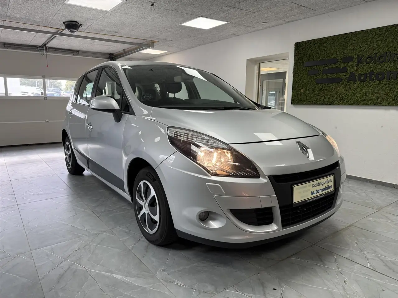 Billede 1 - Renault Scénic 1,6 16V Expression 110HK 6g