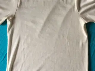 Råhvid t-shirt
