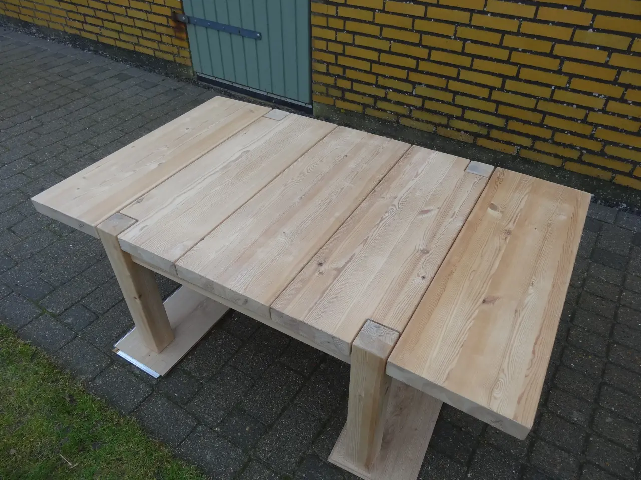 Billede 2 - Sofabord i Fyr plank