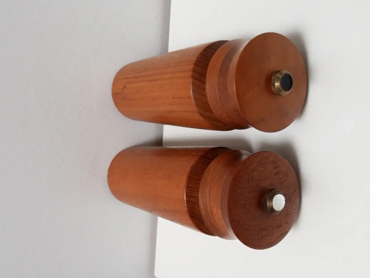 Billede 3 - Salt/Peber-sæt, retro, massiv teak, 21 cm, 2 stk