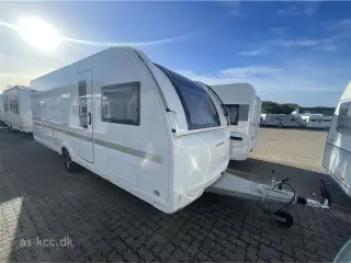2026 - Adria Adora 613 UT Adria Adora 613 UT årg. 2026 4 sovepladser, 5 siddepladser.