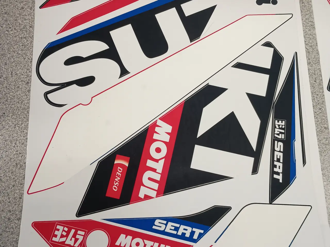 Billede 1 - STICKERS SET GSX-S950/1000 SERT REPLICA