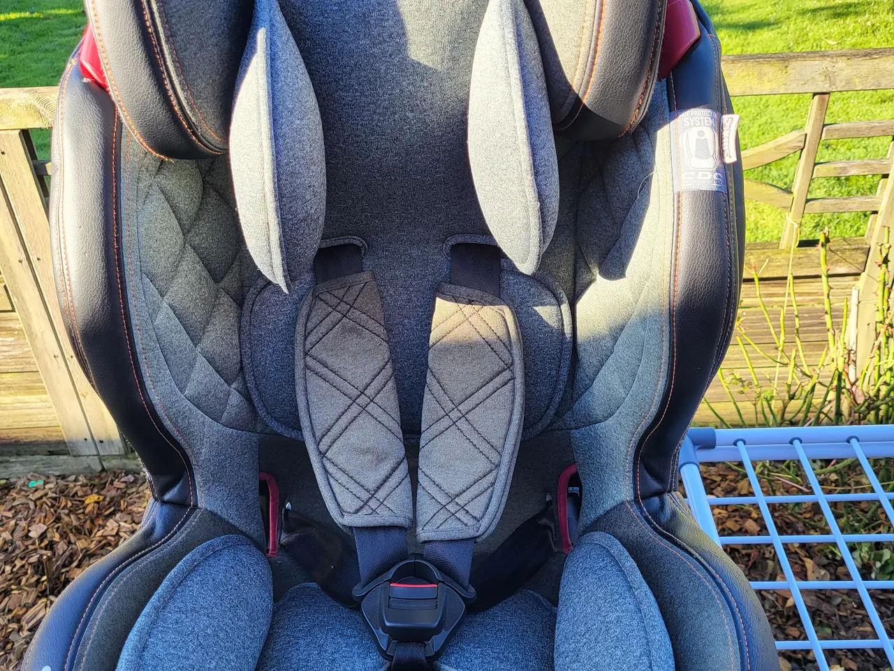 Billede 2 - Autostol til 9-36kg, til isofix,brugt af et enkelt