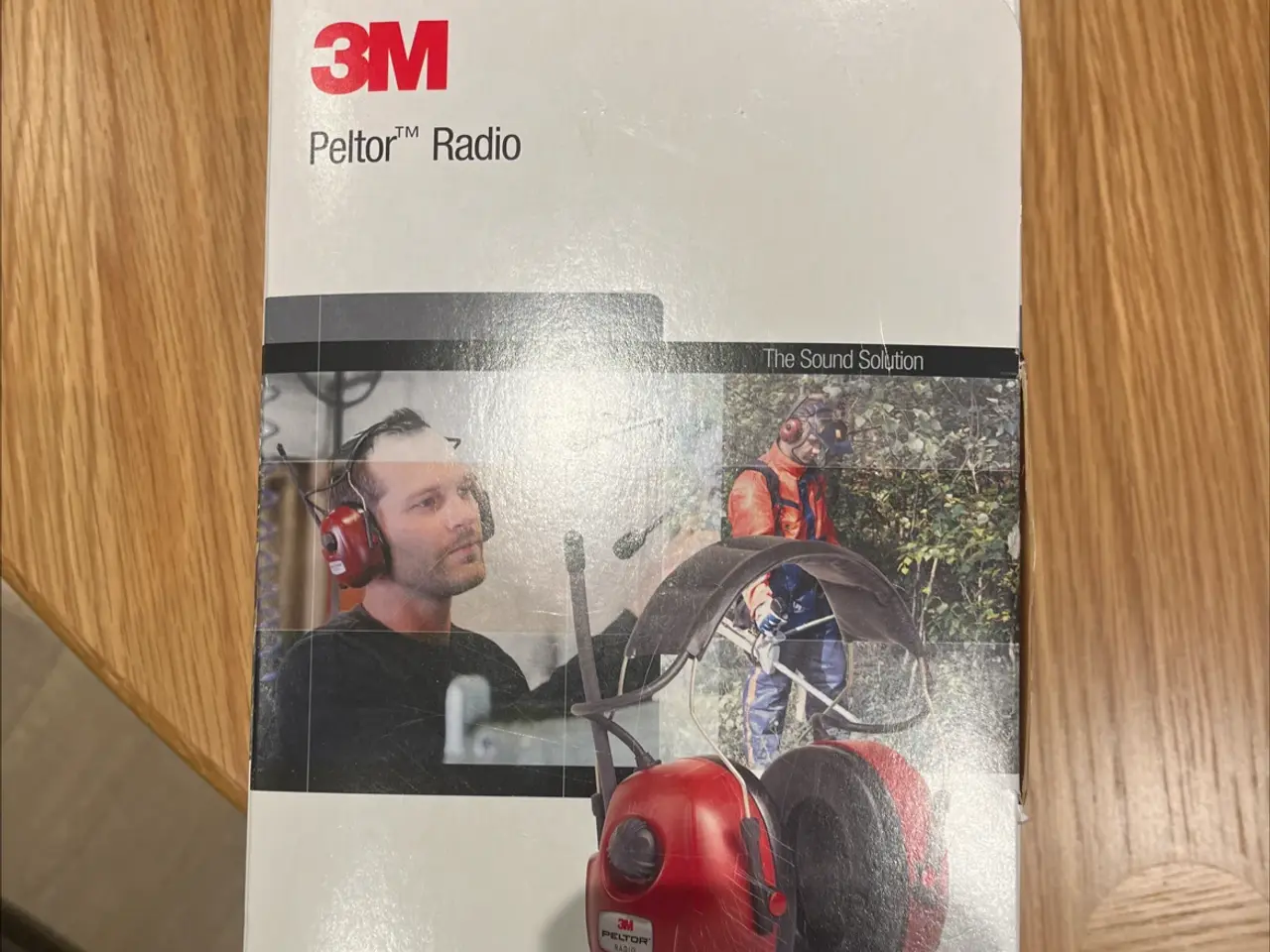 Billede 1 - Peltor høreværn med radio