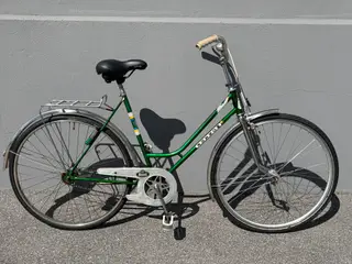 Flot mørkegrøn retro damecykel, Monark - made in S