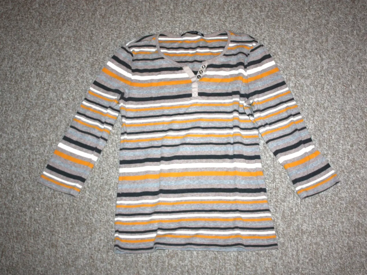 Billede 1 - Bluse t-shirt Betty Barclay str. 38 Stribet
