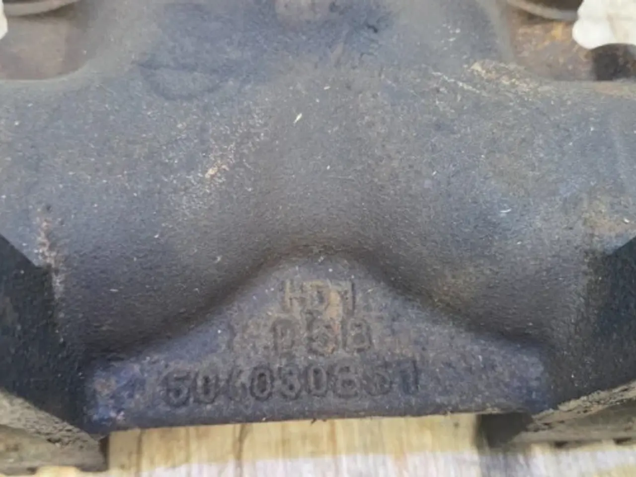 Billede 11 - Case 9010 Udstødningsmanifold 504046508