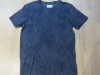 Str. M, RESERVED t-shirt