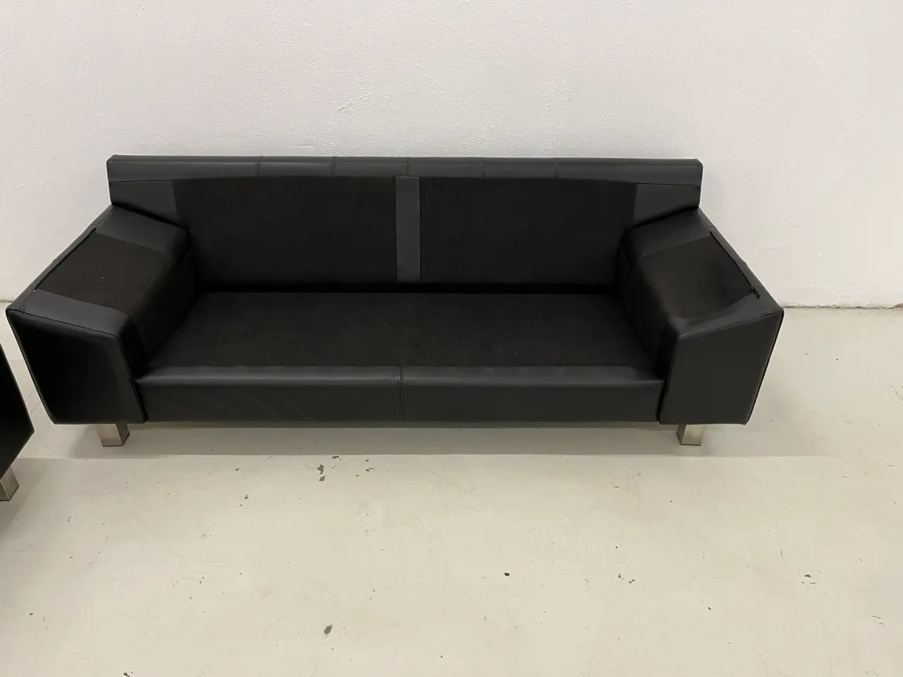 Billede 10 - Eksklusiv Skalma 2,5+2,5 Pers.Sofa i sort okselæde