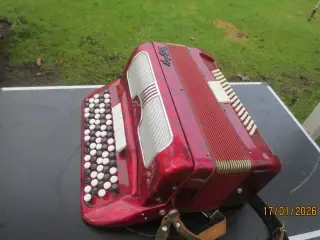 1 stk Harmonika Hagstrom Skandia