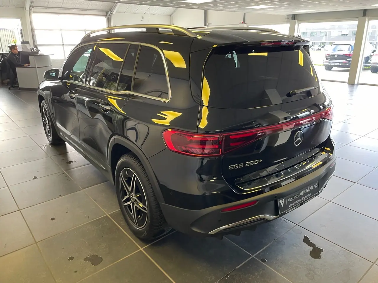 Billede 3 - Mercedes EQB250+ AMG Premium