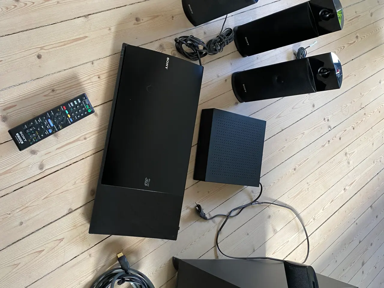 Billede 1 - Sony surround-anlæg