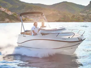 Quicksilver Activ 505 Cabin med 80 hk Mercury-EFI 4-takt og udstyr - SOLGT