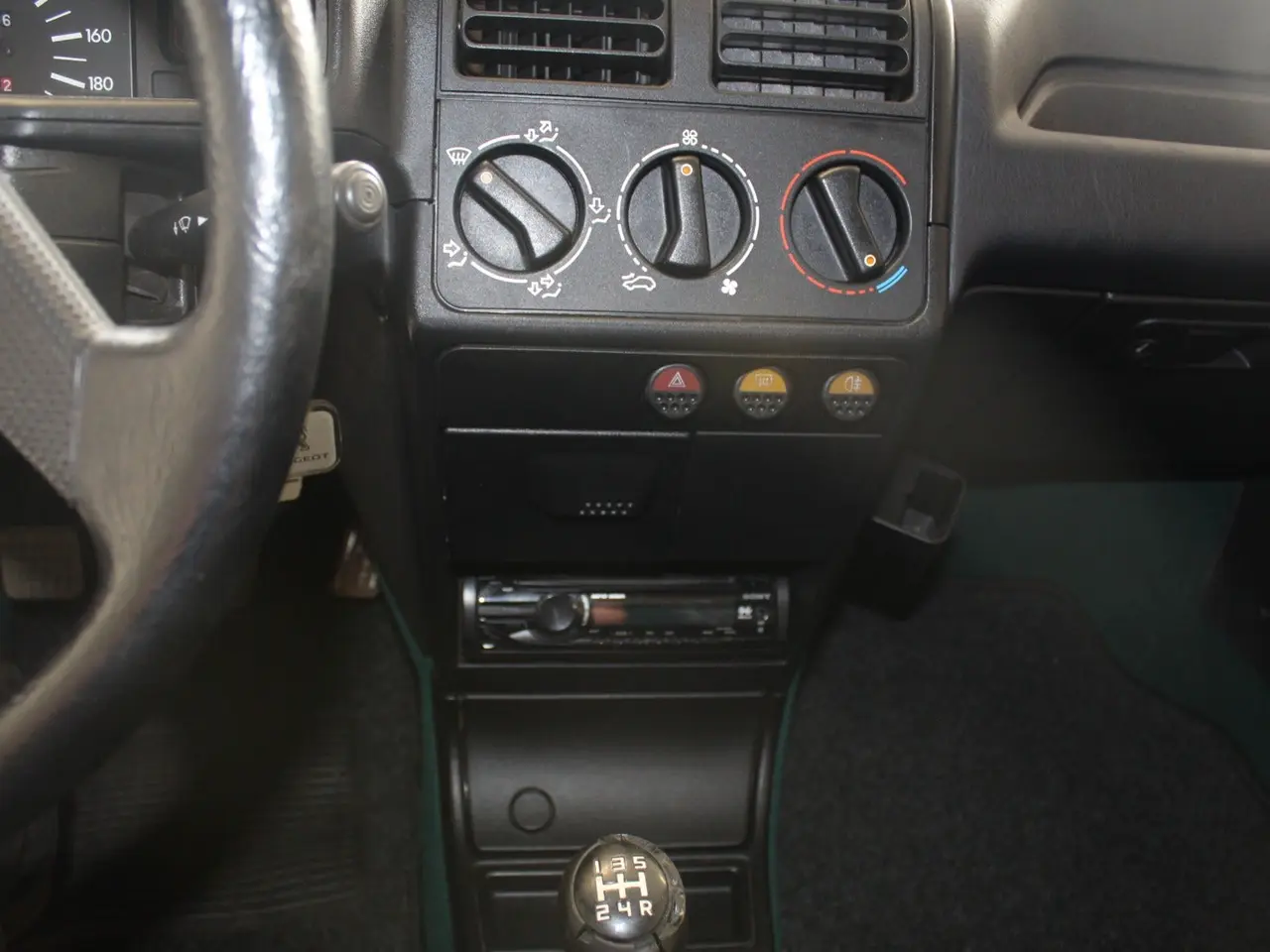 Billede 10 - Peugeot 205 1,4 Color-line