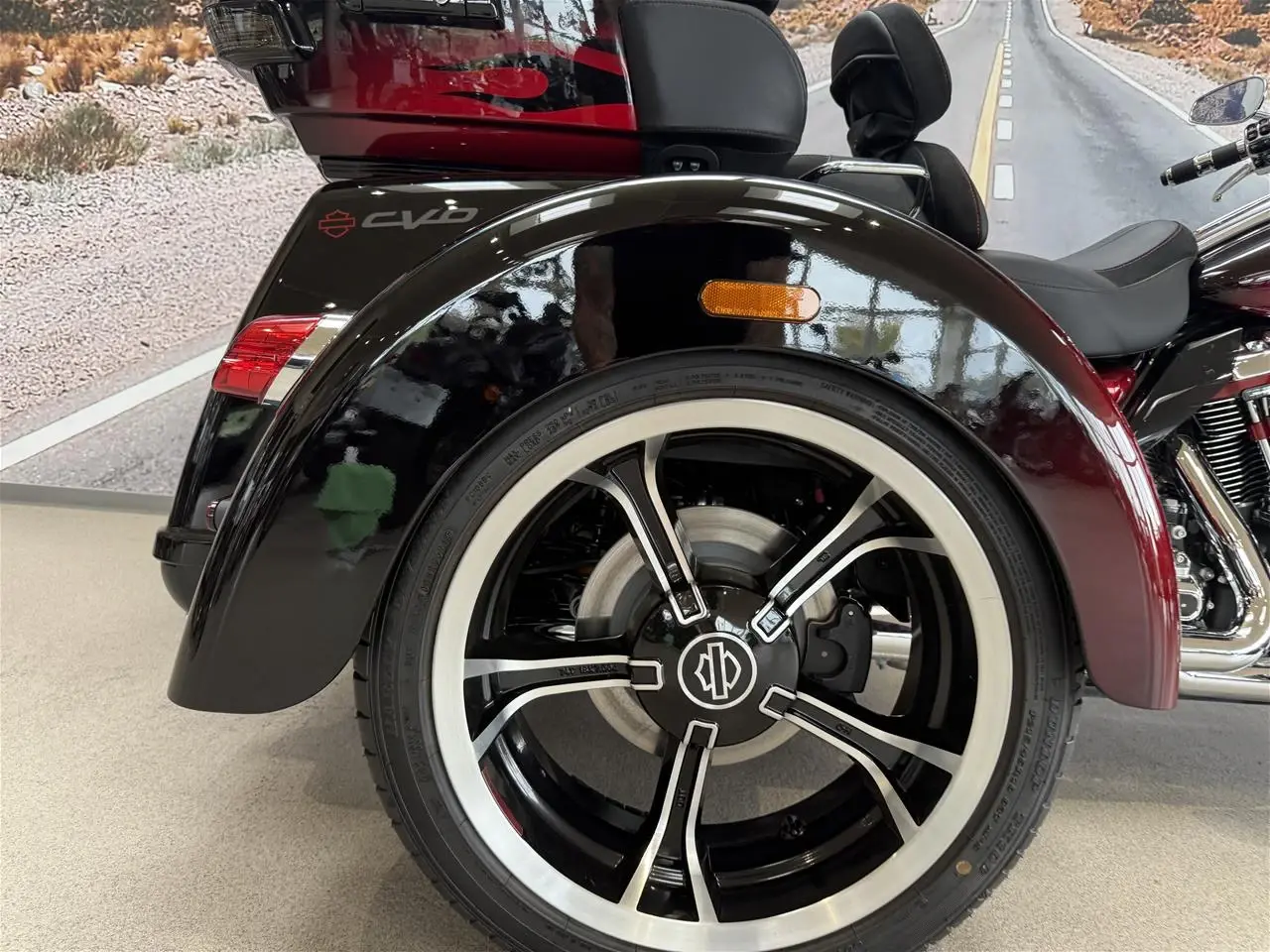 Billede 3 - Harley-Davidson FLHTCUTGSE Tri Glide Ultra CVO 117" Trike