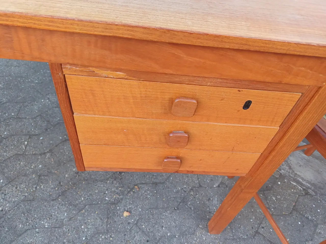 Billede 2 - Teak skrivebord