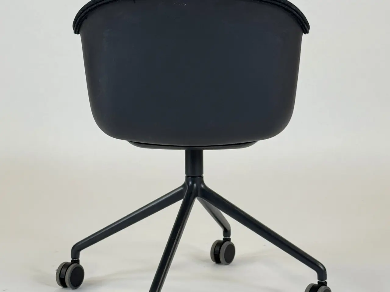 Billede 5 - Muuto Fiber Armchair Stol – Sort