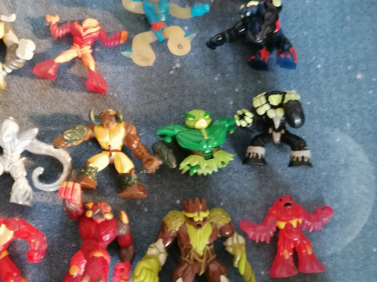 Billede 3 -  32 Flotte Gormiti Figurer