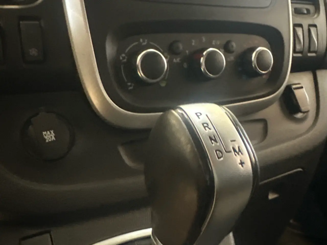 Billede 8 - Renault Trafic T29 L2H1 2,0 DCI 145HK Van 6g