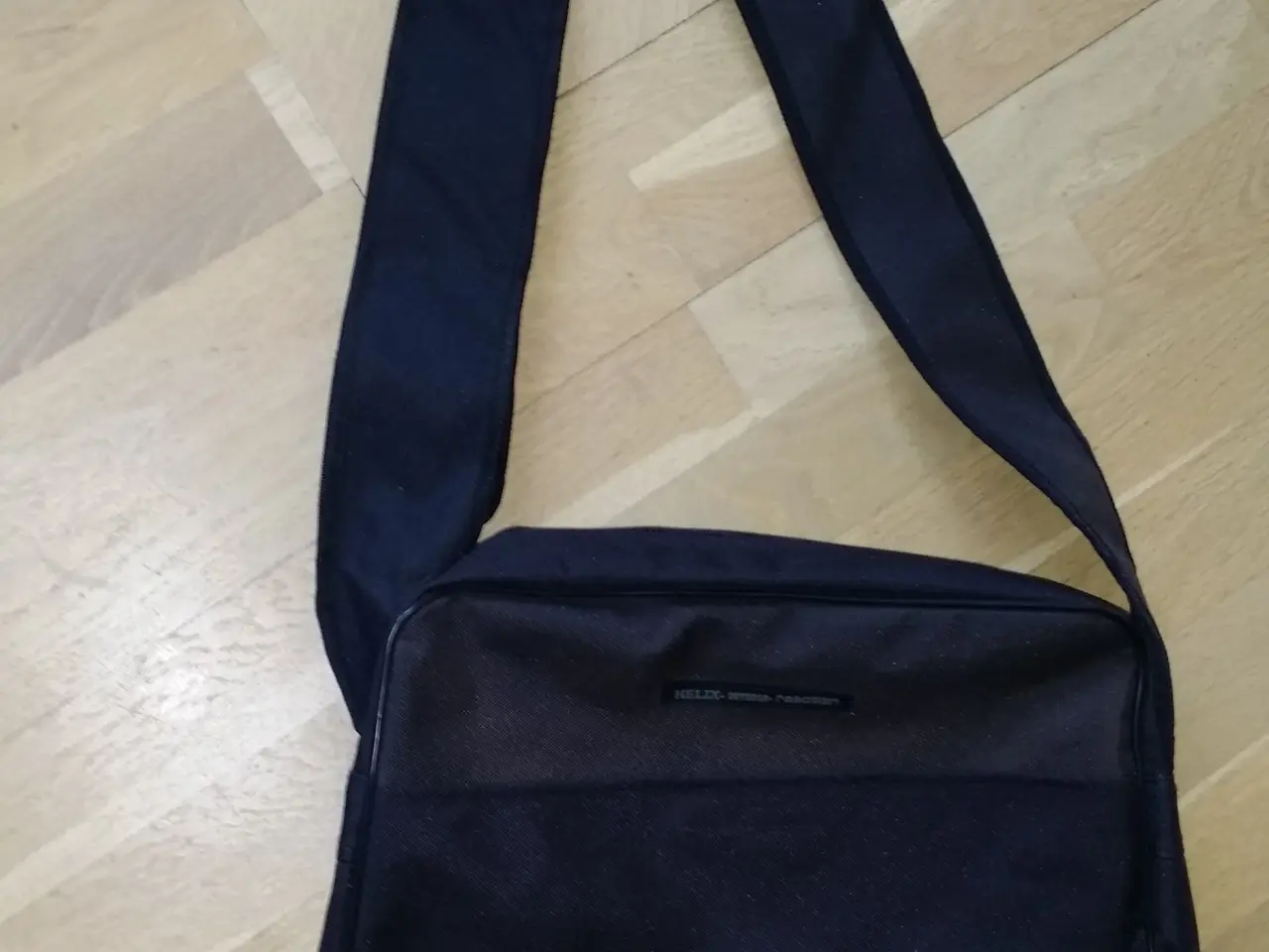 Billede 1 - Computertaske 	