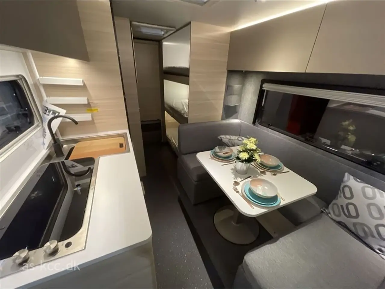 Billede 6 - 2026 - Adria Altea 552 PK Kampagne Adria Altea 552PK Kampganevogn 2026, 3 køjer dobbeltseng, siddegruppe