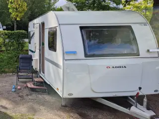 2021 Adria Aviva 522 PT (let) inkl. stort fortelt